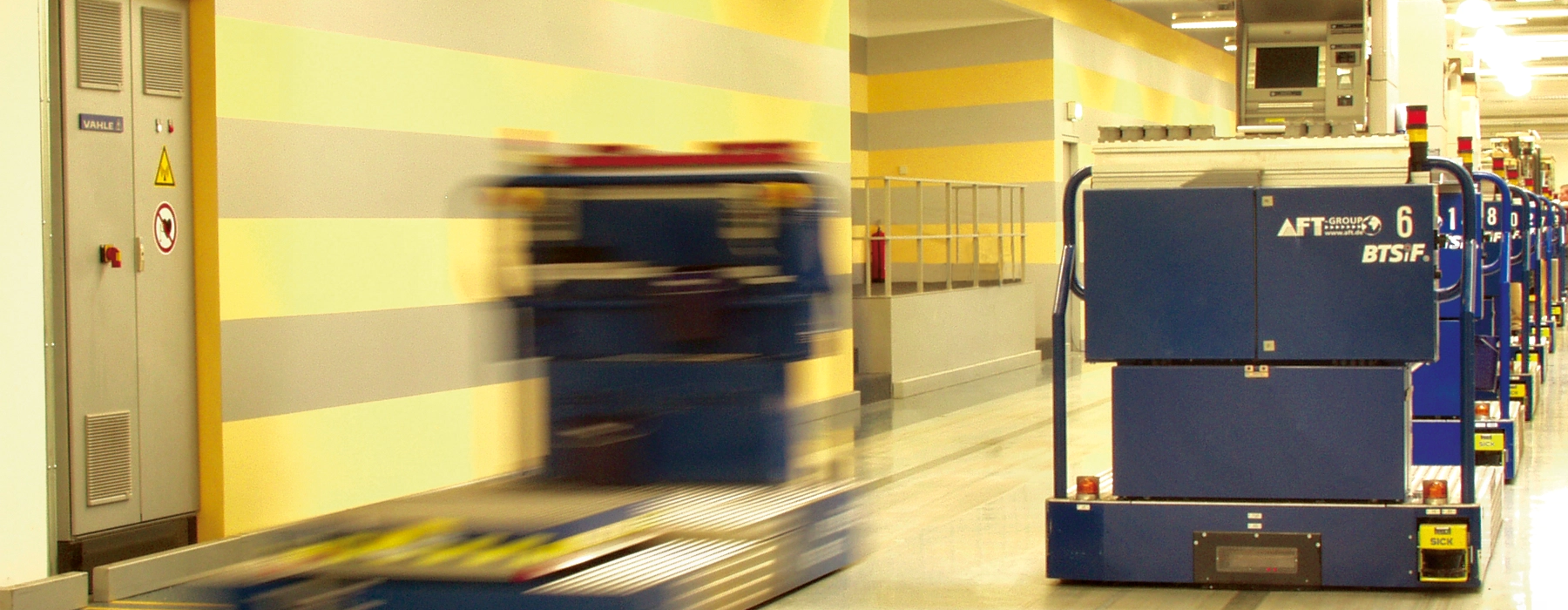 VAHLE Automated Guided Vehicle (AGV) Wincor Nixdorf from Automotive and Intralogistics