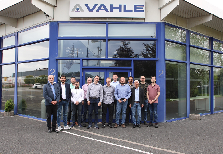 Kick-off for the research project at Paul Vahle GmbH & Co. KG together with all consortium partners on 24.05.2023. 

(from left to right.) Stefan Bürmann (VAHLE), Marcel Schulz (VAHLE), Martin Geppert (KEBA), Patrick Schnöde (VAHLE), Mathias Micheel (VAHLE), Frederic Blank (KEBA), Jan-Niklas Koch (TH-OWL), Nils Pfitzer (LENZE), Urs Obernolte (LENZE), Saman Torabzad (VAHLE), Thorsten Hohnsbein (Lenze), Raphael Otte (TH-OWL) Florian Nolte (VAHLE) 

(Photo: VAHLE). 
